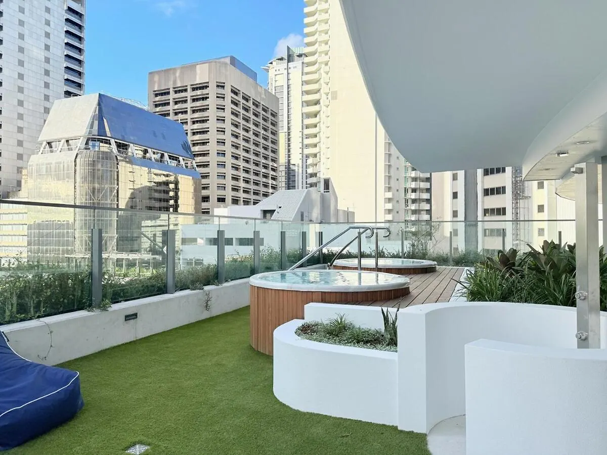 Serene 2Bed With Pool & River Views At Qwr بريزبين